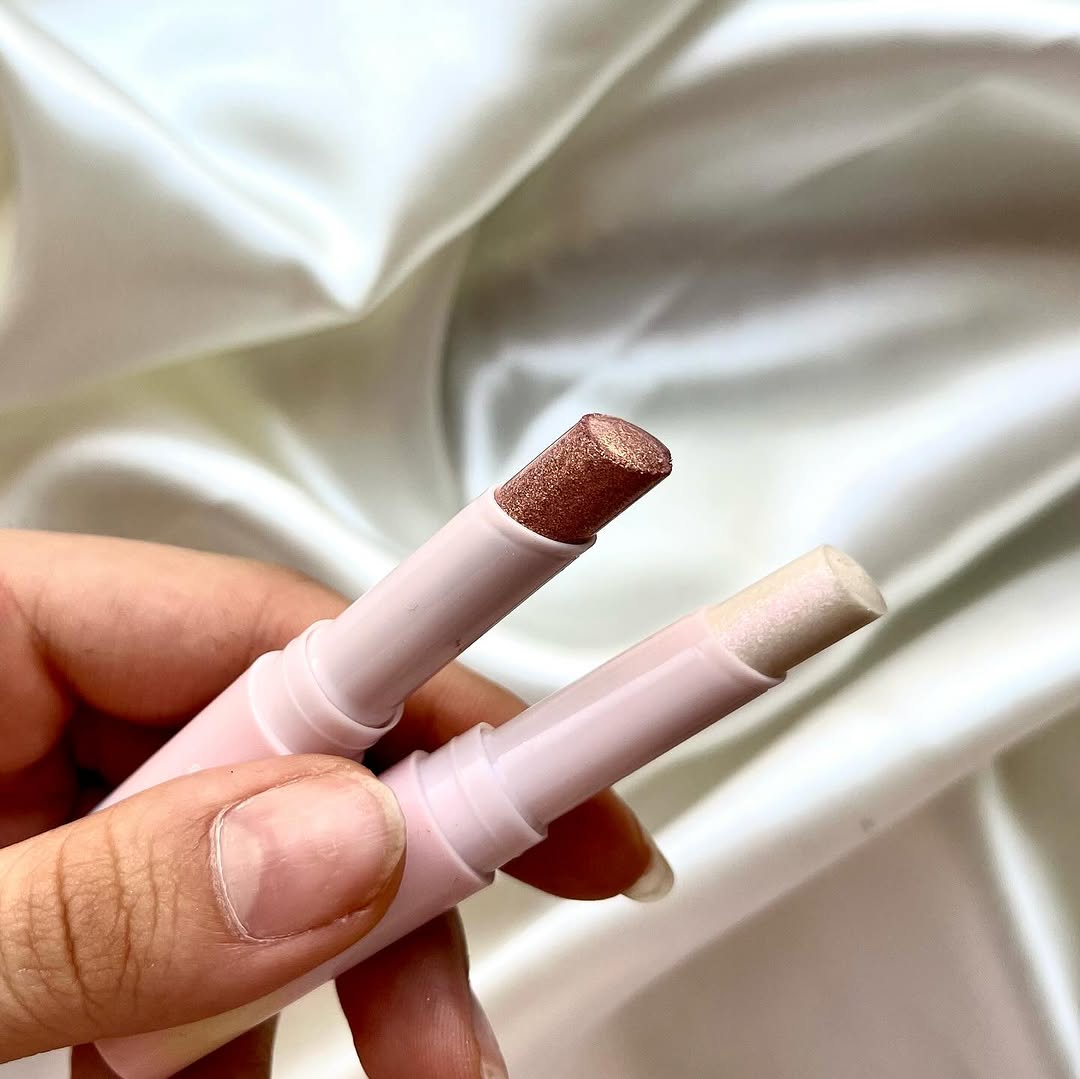 HUDAMOJI- glitter jelly eyeshadow stick -6 Colours